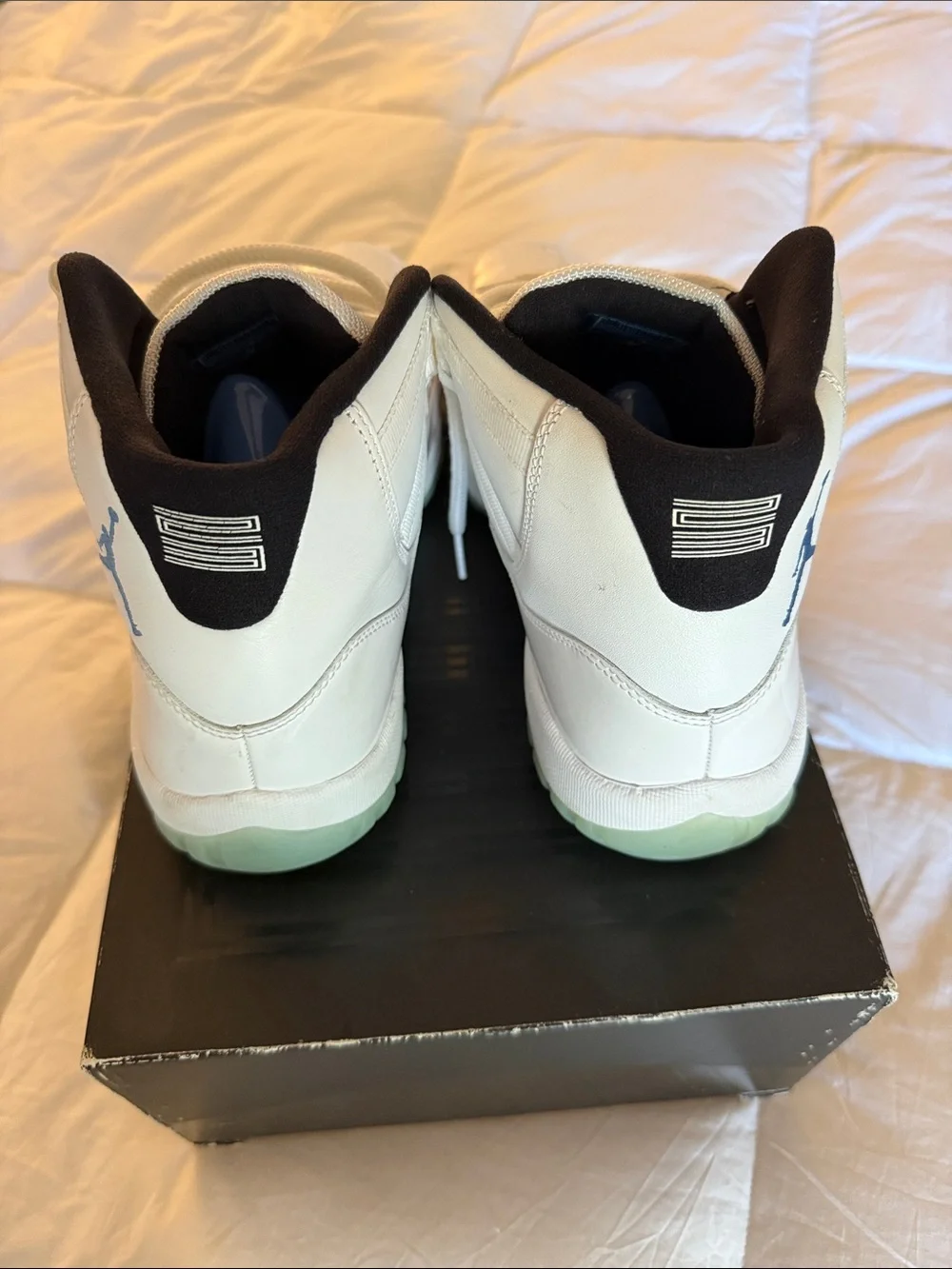 Jordan 11 Legend Blue size 11